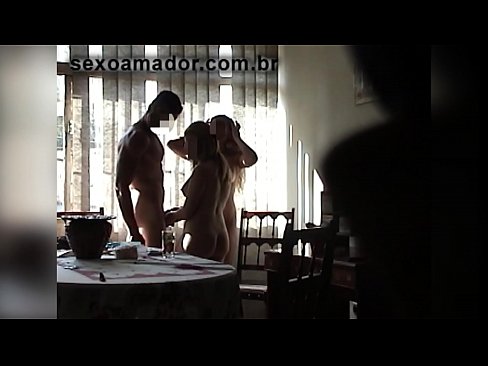 ❤️ Seks arkadaşlar dev bir adam ve onunla bir üçlü davet ❤️❌ Porno tr.robosexshop.ru ☑